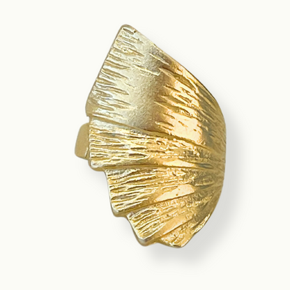 Seychelles-gold ring ZAMAC jewelry - Handmade jewelry for lovers of natural, clean shapes..