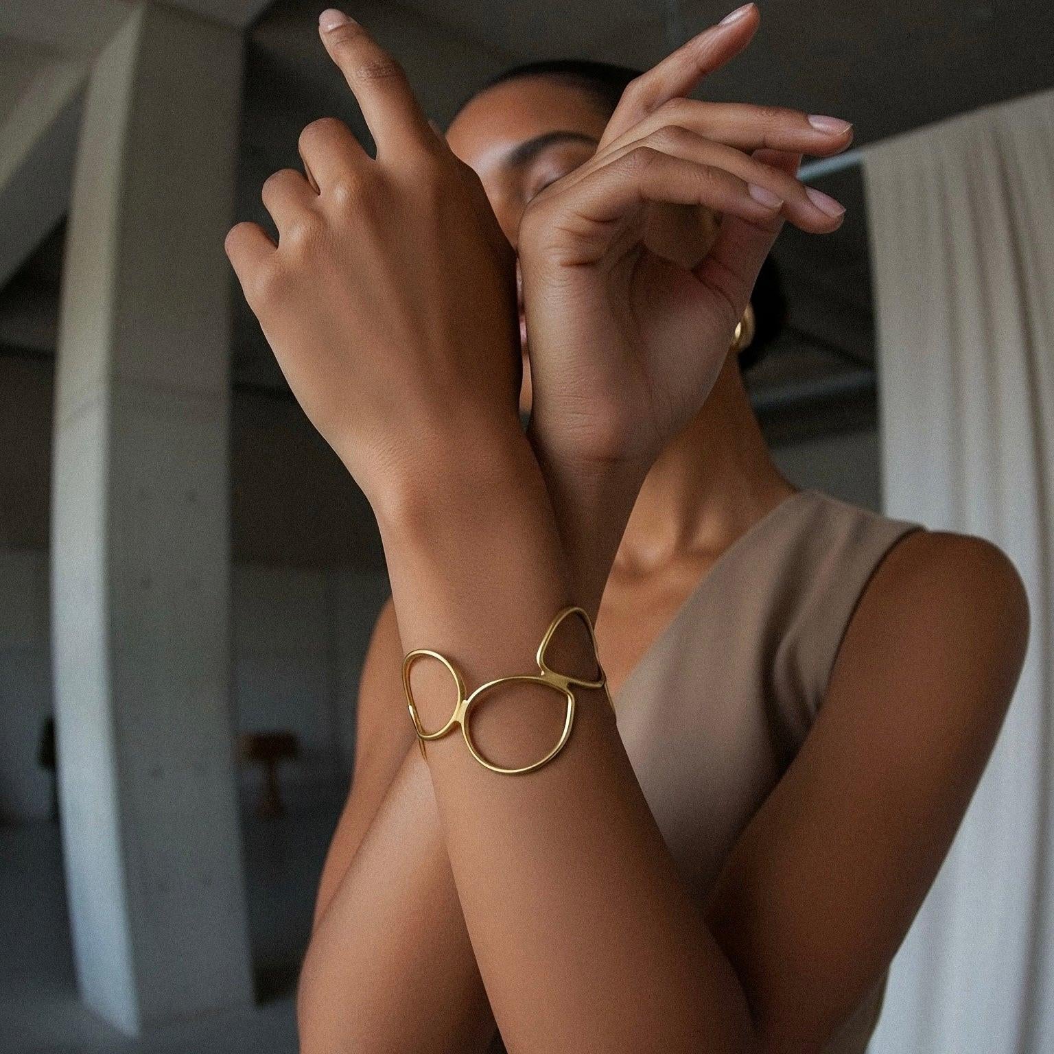 Valencia-gold bracelet ZAMAC jewelry - Handmade jewelry for lovers of natural, clean shapes..